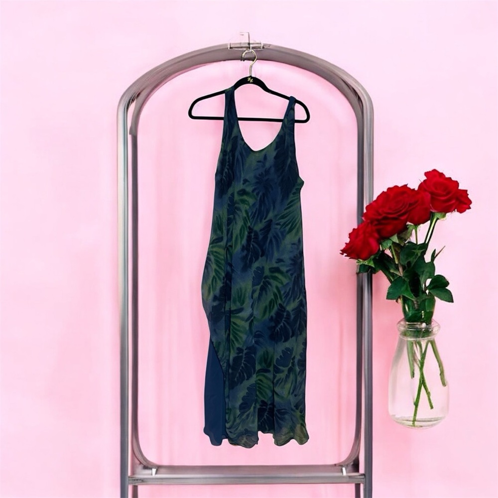 Blue & green leaf print ; chiffon lined maxi